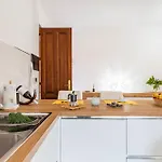 Laura Prázdninový dům *