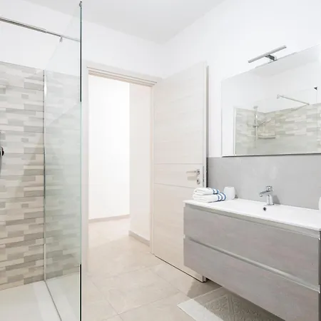 בית נופש Laura