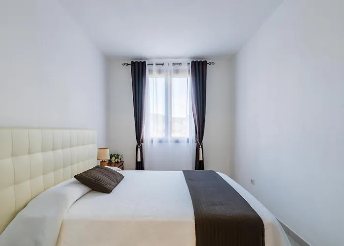 Laura Дом отдыха *